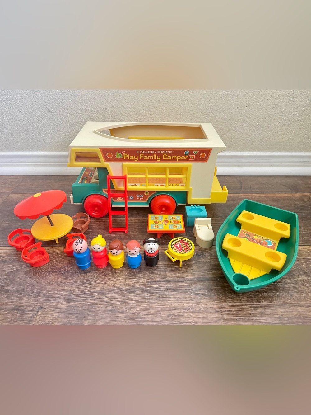 Vintage 1970’s Fisher Price Little People Family Camper Play Set #994
